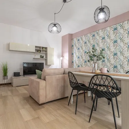 Apartment Posidonia - Free Parking & Netflix - 200m To Fiumicino