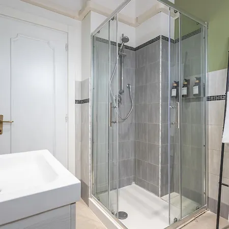 Posidonia - Free Parking & Netflix - 200m To Apartment *